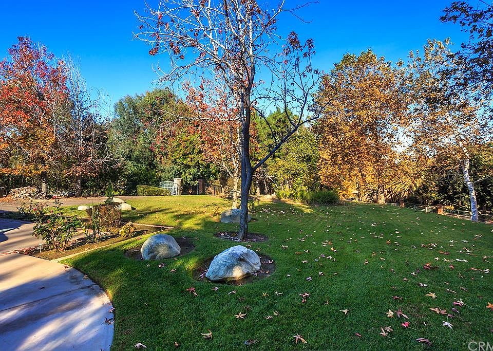 1st image of 551 S Peralta Hills Dr