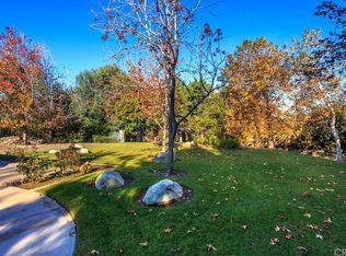 551 S Peralta Hills Dr, Anaheim, CA 92807
