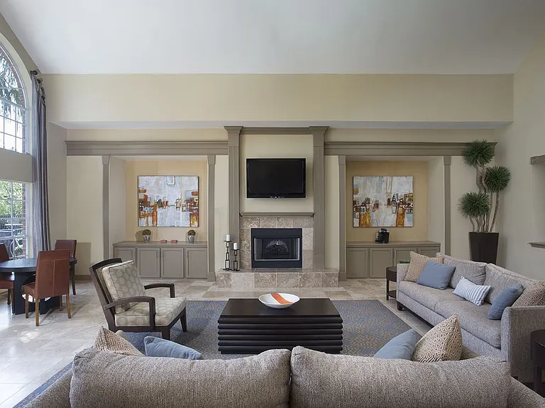 Lakeside Villas — Photo 15