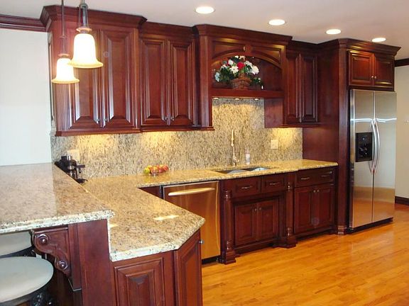 Granite Countertops & Stainless Steel Appliances