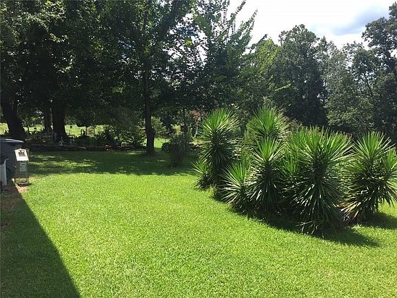 5th image of 371 Hill Dr