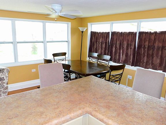 4th image of 7811 Paradise Dr