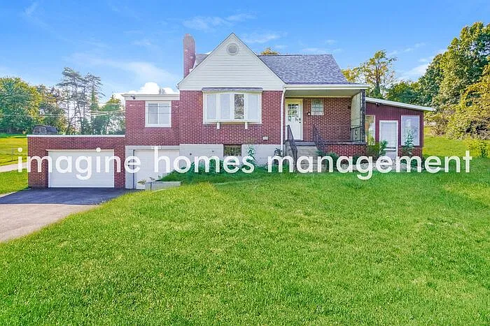 11730 Center St