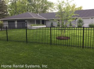 505 Drillane Rd, Hopkins, MN 55305