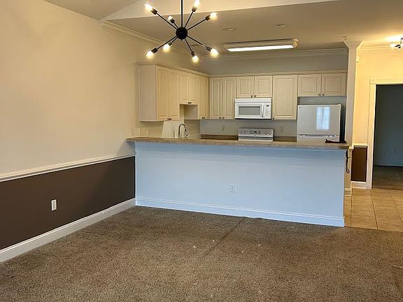 3rd image of 4837 Luster Leaf Cir APT 404