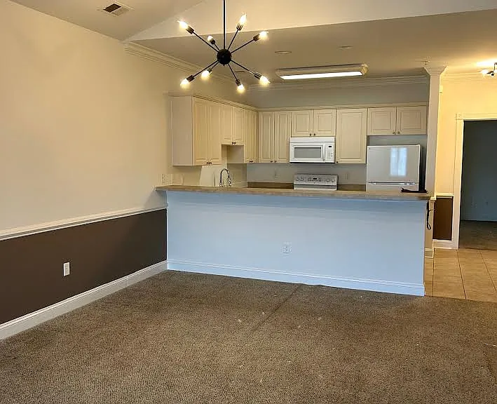 4837 Luster Leaf Cir #404 — Photo 3