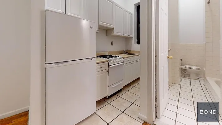 Rented by Bond New York | media 5