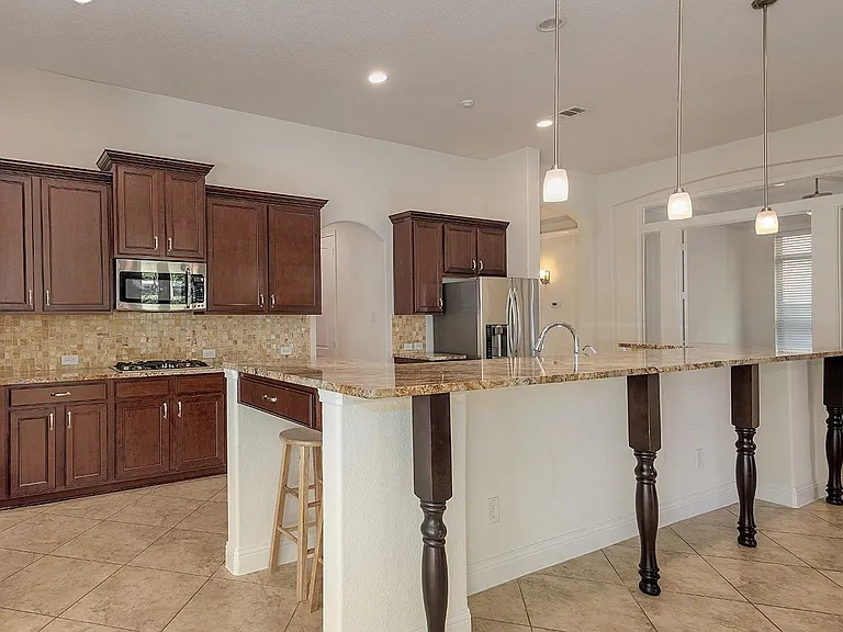 46 Caprice Bend Pl — Photo 14