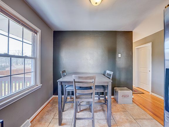 4th image of 2716 Ellison Ave