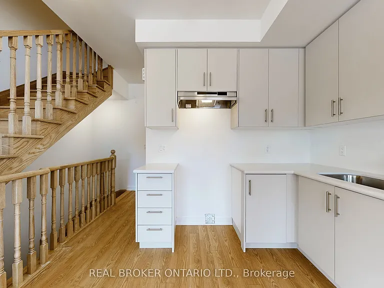 15100 Yonge St N #216 — Photo 22