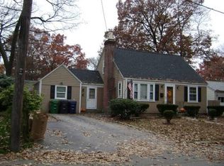 38 Earlham Way, Warwick, RI 02886