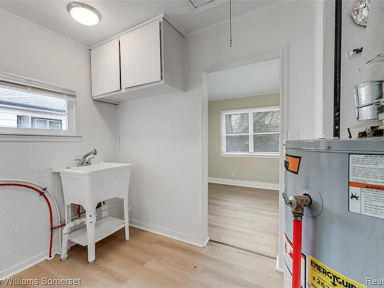 24646 Tuscany Ave — Photo 16