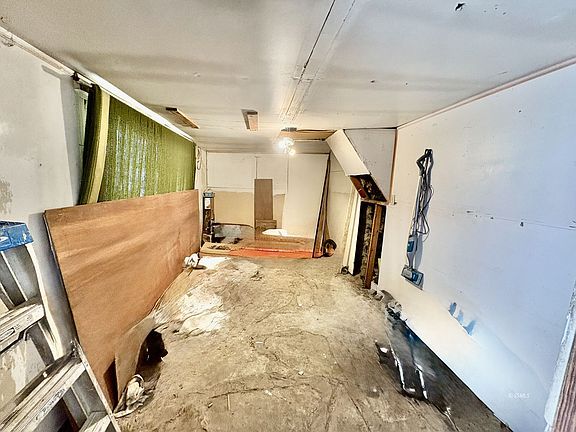 5th image of 310 Buluwayo Ave
