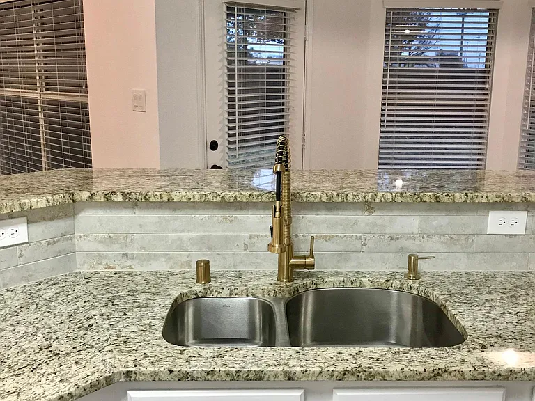 7005 Fallkirk Dr — Photo 23