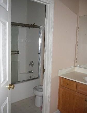 3rd image of 595 Cape Breton Ln