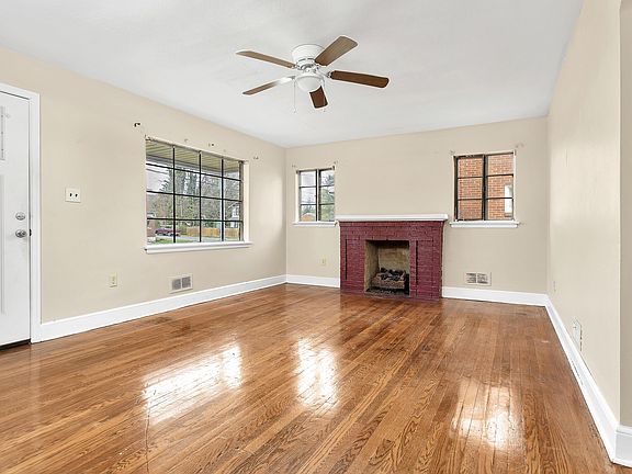 2nd image of 925 Forest Park Blvd NW