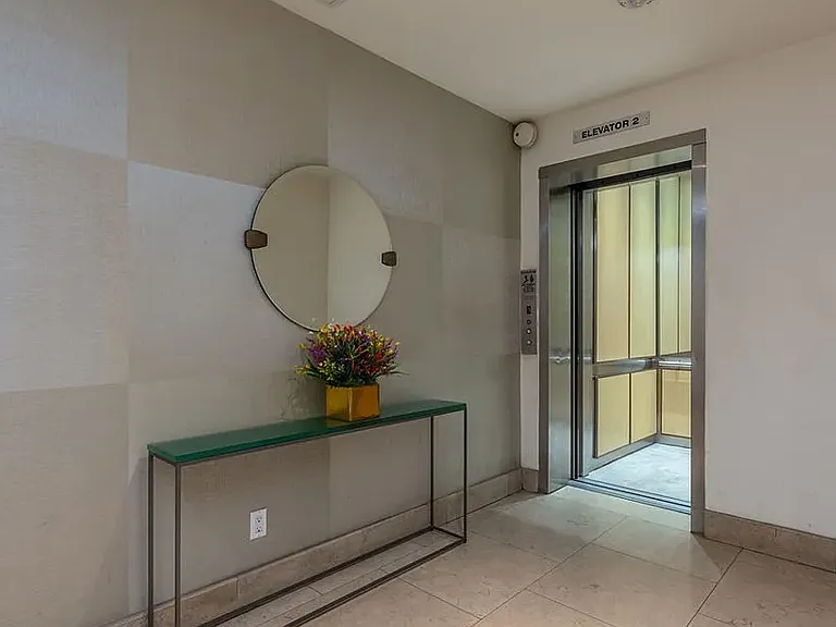 1440 Veteran Ave #225 — Photo 8