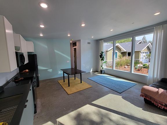 4th image of 10619 Fair Oaks Blvd
