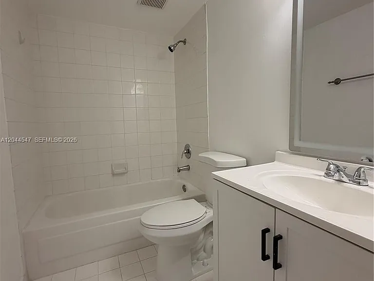 7000 NW 173rd Dr #1805 — Photo 10