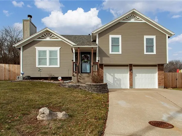 1220 SW Dakota Star Ct, Grain Valley, MO 64029