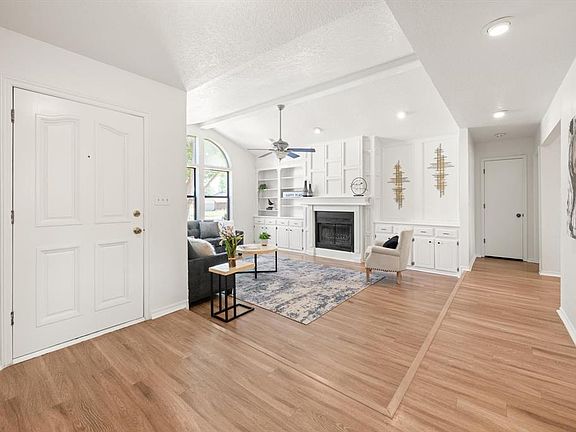 4th image of 216 Kara Ct