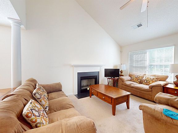 5th image of 51 W Killian Station Ct