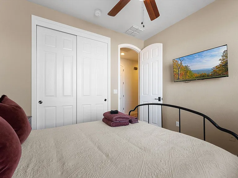 14333 W Cypress St — Photo 20