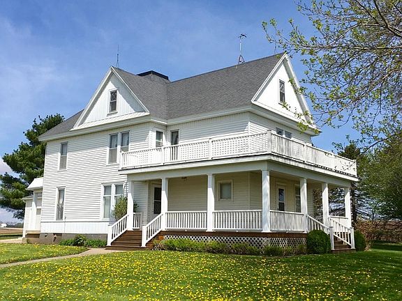 2nd image of 22913 P Ave