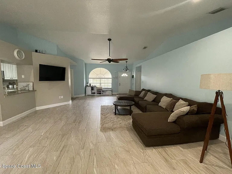 6550 Corsica Blvd — Photo 7