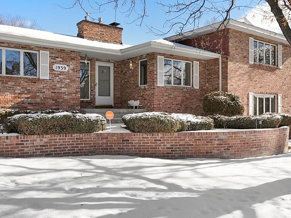 2nd image of 1939 Iris Ln