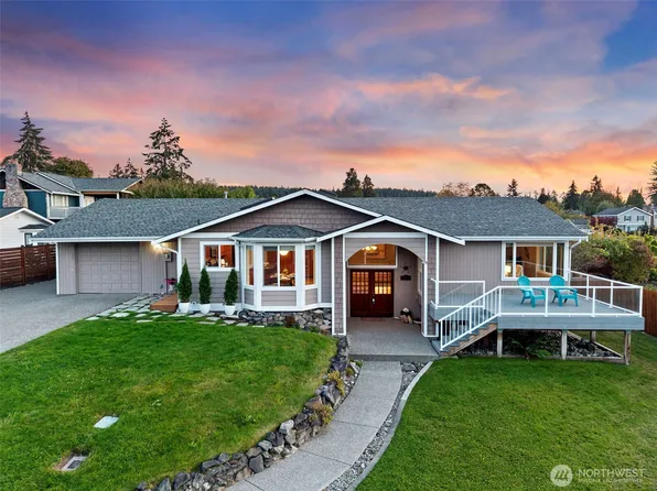 210 Champion Street, Steilacoom, WA 98388