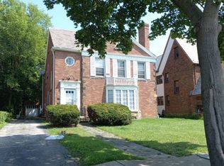 18501 Newell Rd, Shaker Heights, OH 44122