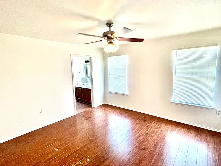 1401 Coriander Dr — Photo 8