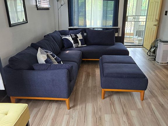 2nd image of 973 E Margaret St