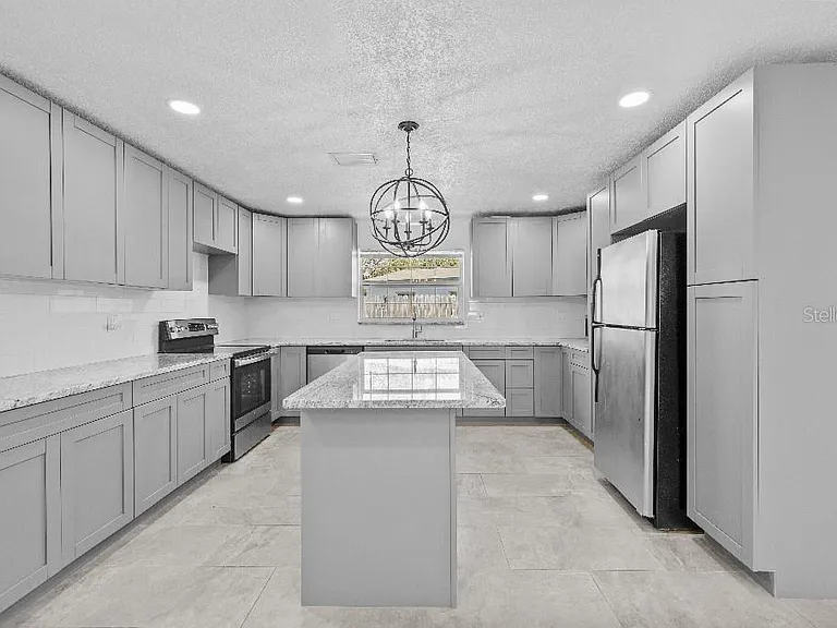 6935 Dimarco Rd — Photo 6
