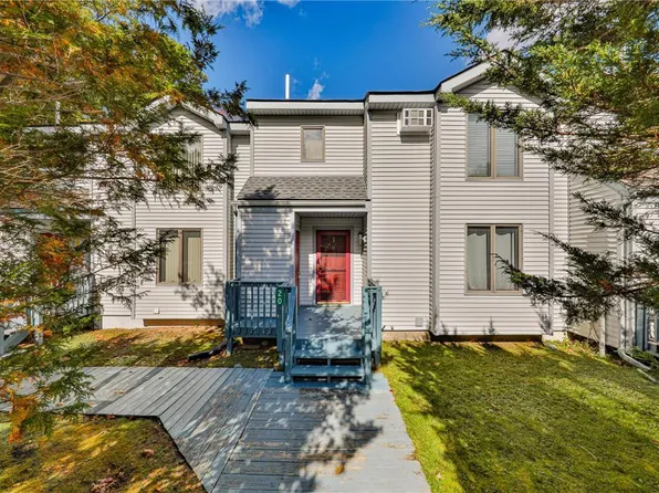 20 Lennon Cir, Lake Harmony, PA 18624