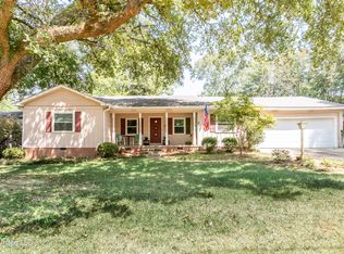 1036 Parkwood Pl, Jackson, MS 39206