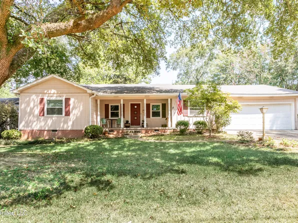 1036 Parkwood Pl, Jackson, MS 39206