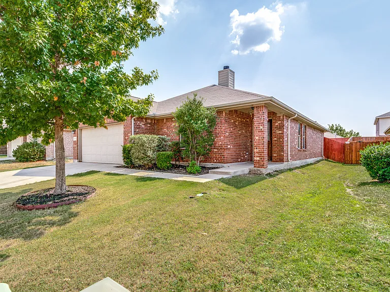 4309 Coney Island Dr — Photo 2