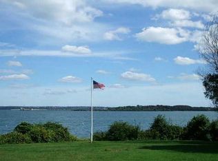 426 E Shore Rd, Jamestown, RI 02835