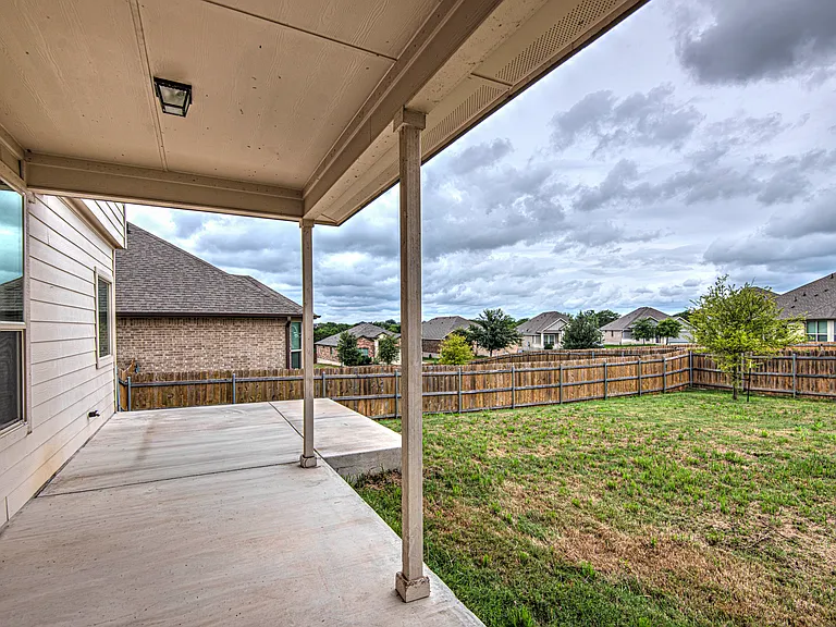 6107 Lavaca Dr — Photo 32