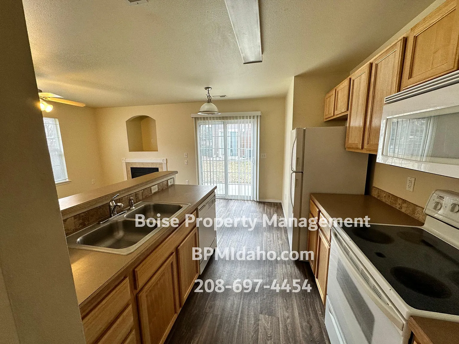 3 bed, 1200 sqft, $1,795 — Photo 2