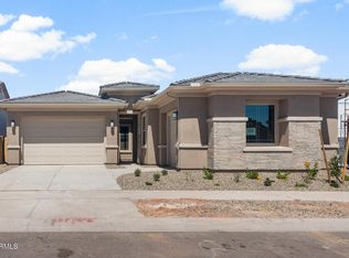 714 W Flatiron Trl, Apache Junction, AZ 85120