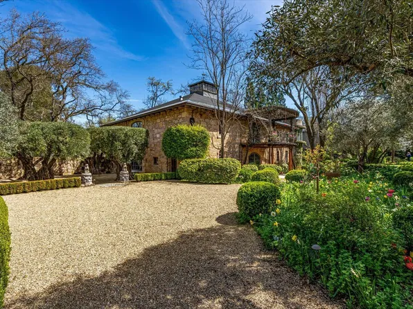 1095 Lodi Lane, St. Helena, CA 94574