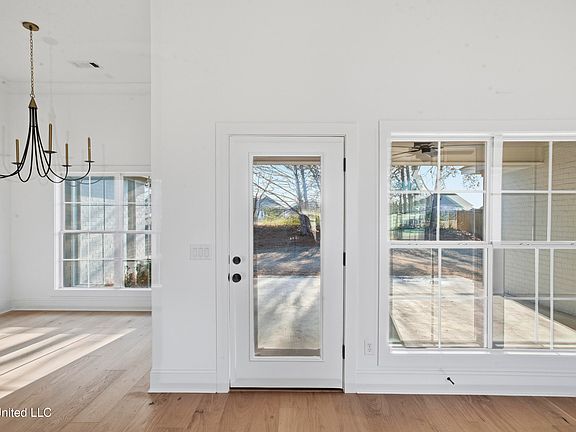 4th image of 507 Portner Way