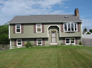 131 Marehaven Dr, Seekonk, MA 02771