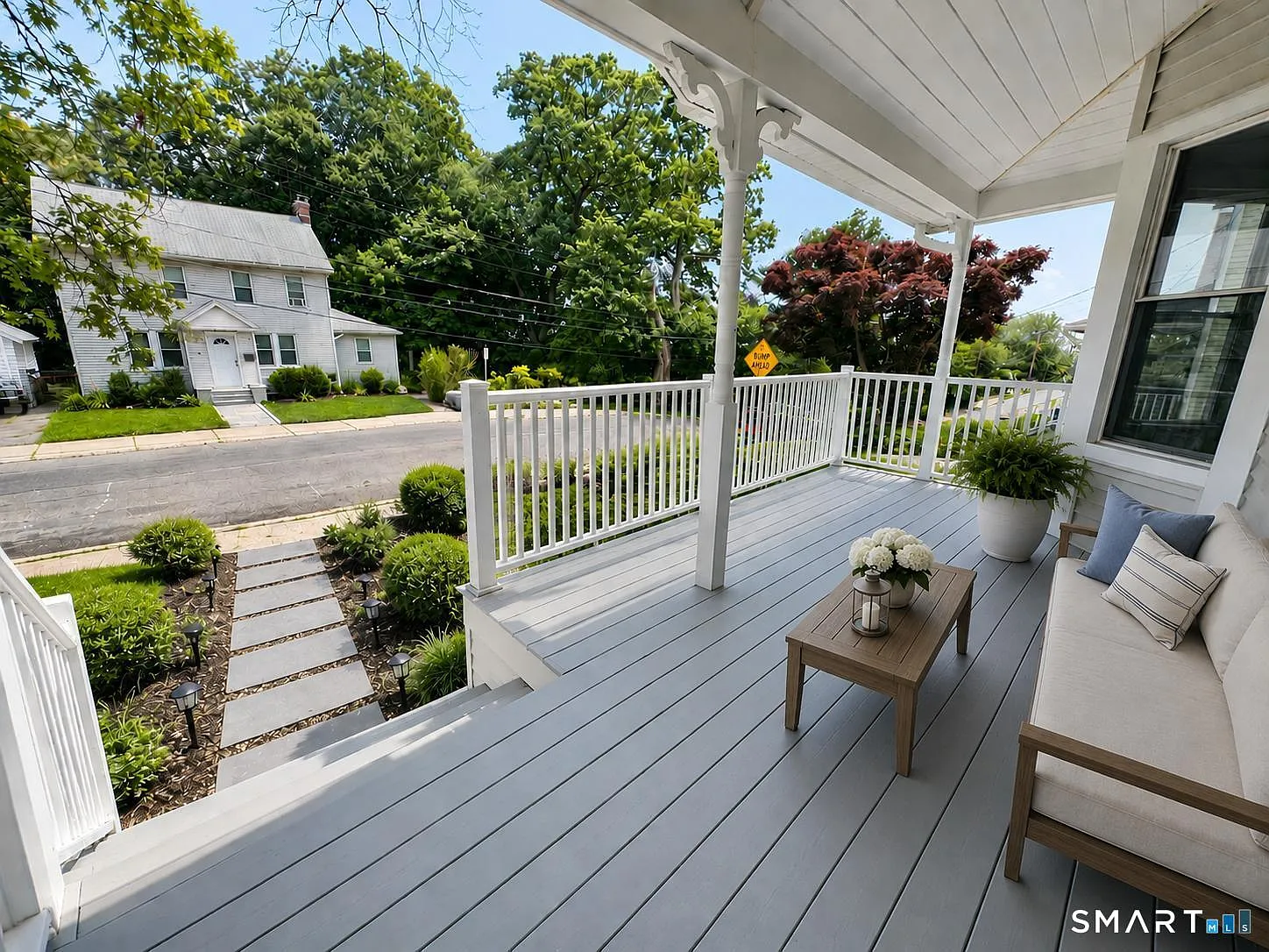 5 bed, 3.0 bath, 2349 sqft, $7,725 — Photo 3