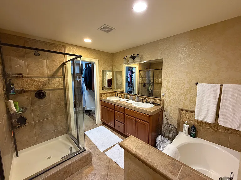 202 Rodin Ln — Photo 13