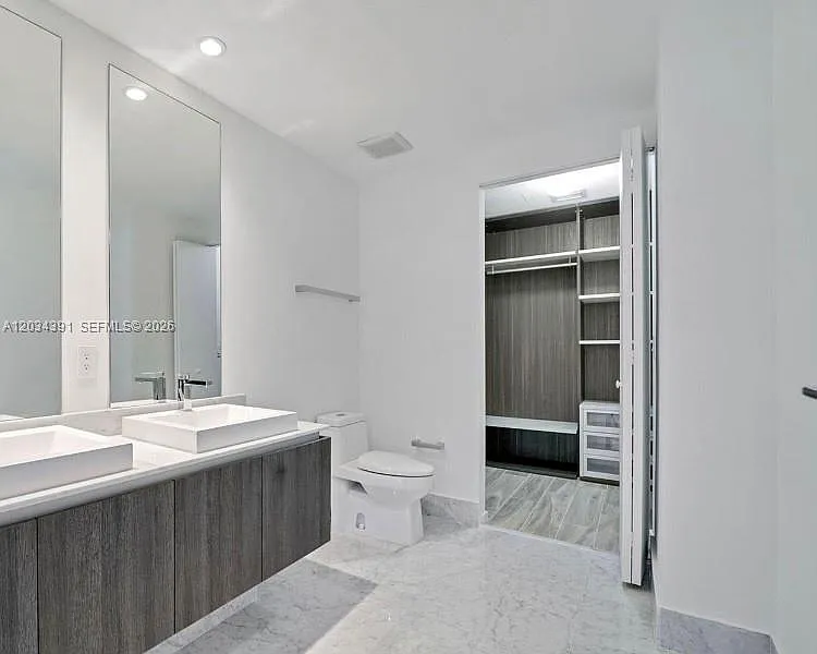 801 Sma Residences Condo — Photo 4
