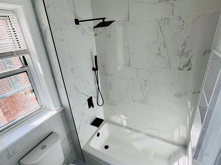 863 Avenue C — Photo 7